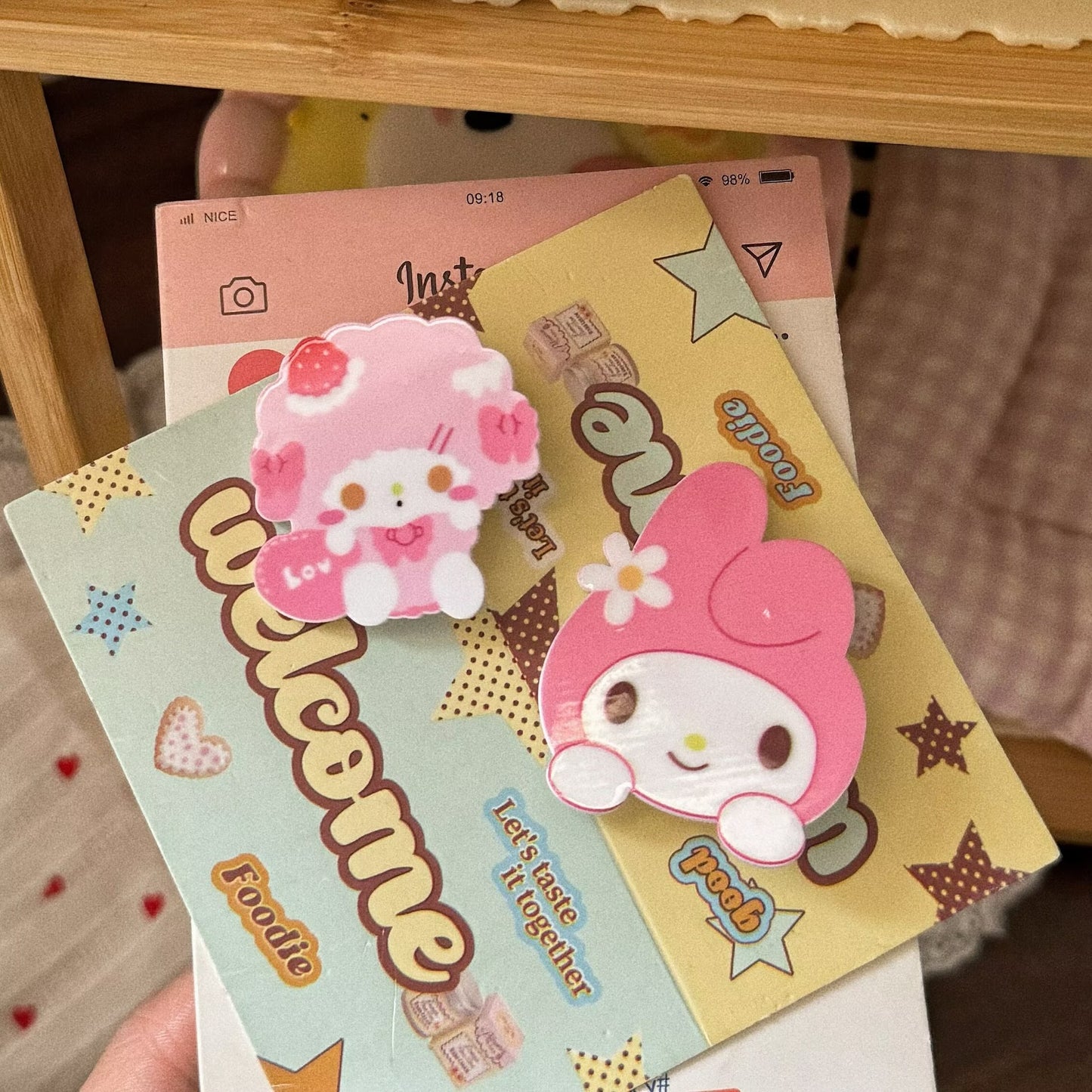 粉色愛心卡通髮夾－大頭小美髮夾款實拍｜https://igowo.tw/