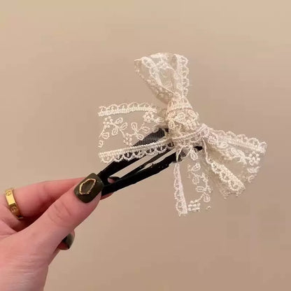 黑色蕾絲蝴蝶結髮夾