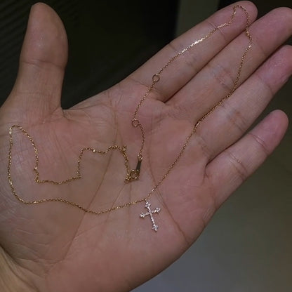 鋯石十字墜飾小巧項鍊