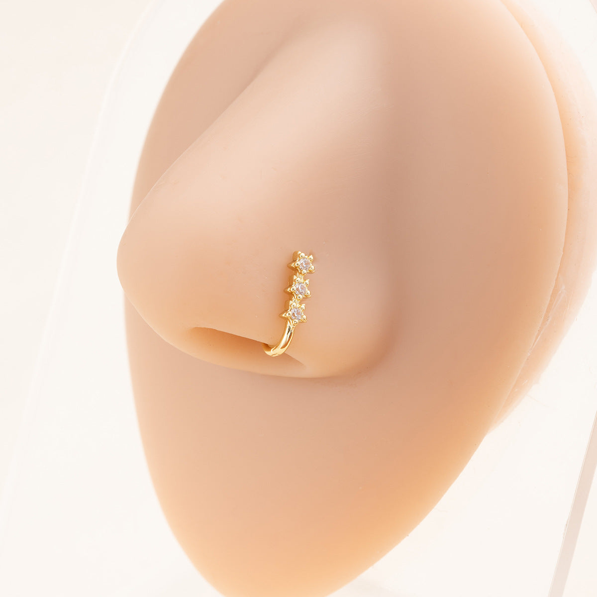 金屬U形簡約飾品－商品主圖｜https://igowo.tw/