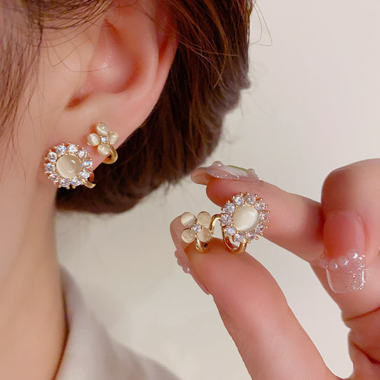 貓眼石花朵簡約耳釘－商品主圖｜https://igowo.tw/