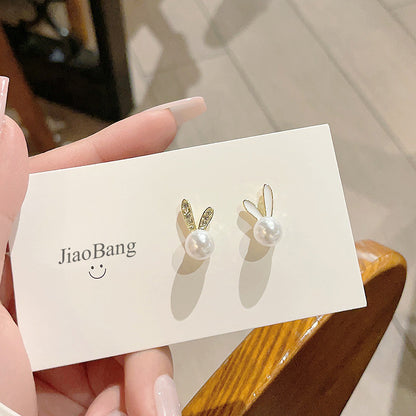 珍珠銀針花朵小巧耳環－細節特寫63｜https://igowo.tw/
