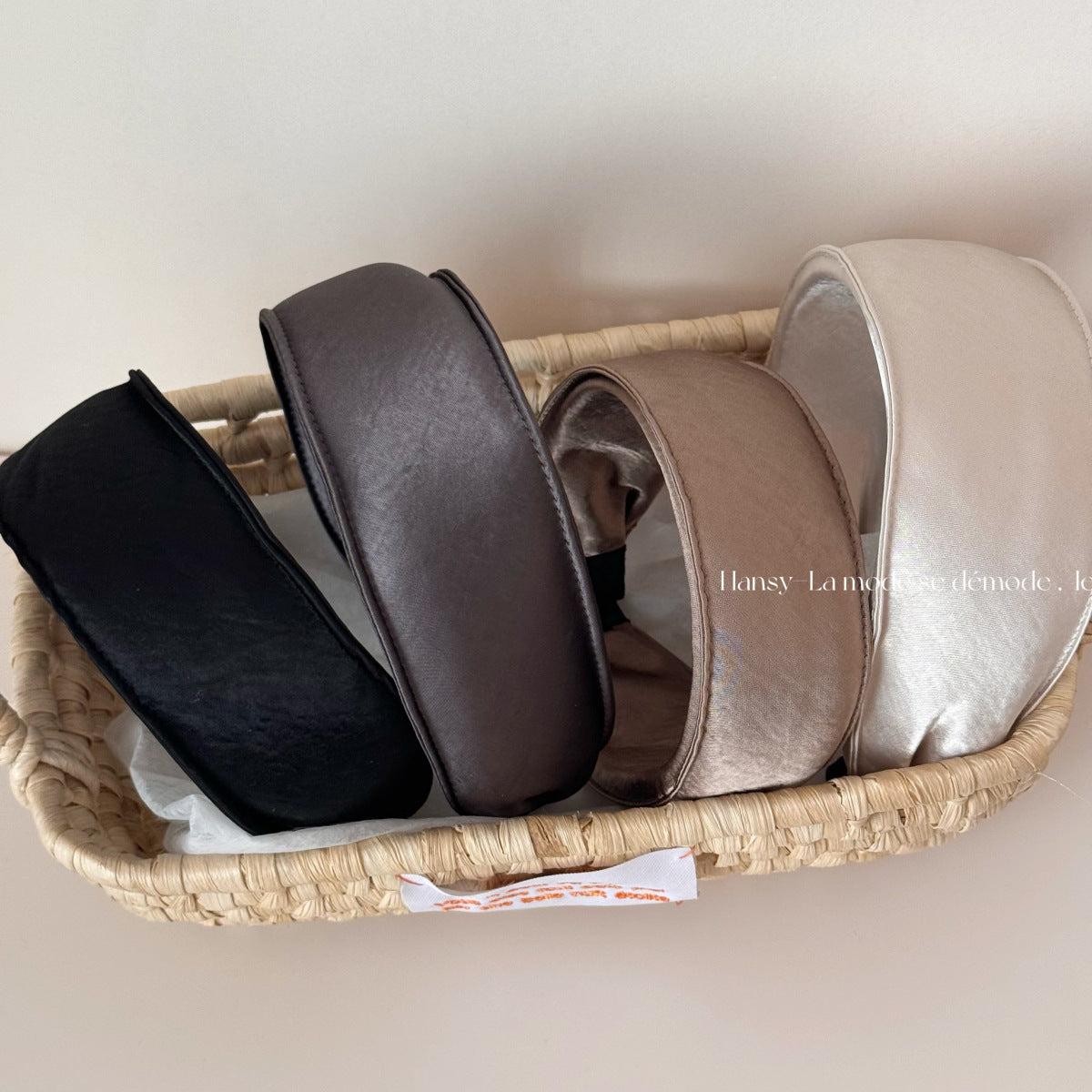 寬版簡約髮箍－商品主圖｜https://igowo.tw/
