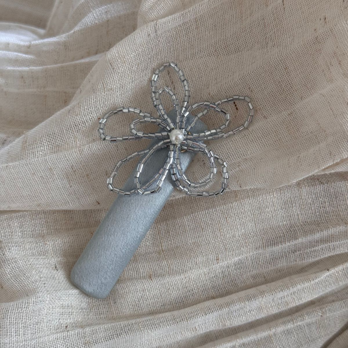 珍珠花朵髮夾－細節特寫5｜https://igowo.tw/