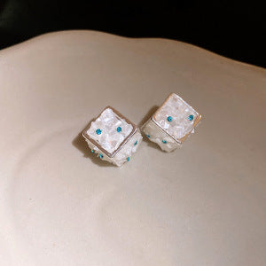 珍珠鋯石山茶花耳釘