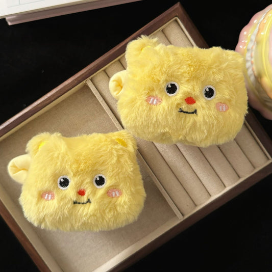 黃色絨面小熊髮夾－商品主圖｜https://igowo.tw/