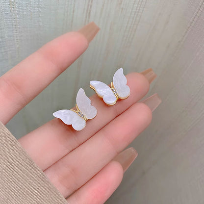 琺瑯銀針鑲鑽簡約耳環－細節特寫94｜https://igowo.tw/