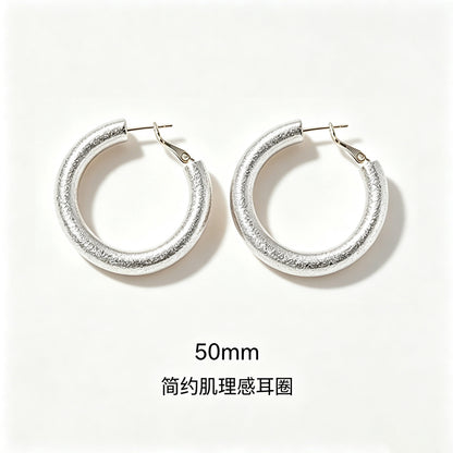 圓圈磨砂誇張耳環－細節特寫4｜https://igowo.tw/
