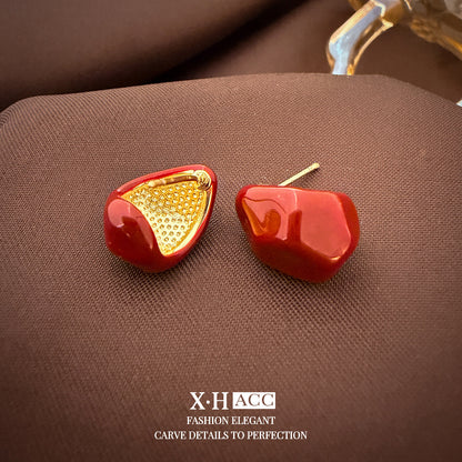 復古紅琺瑯幾何耳釘－細節特寫6｜https://igowo.tw/