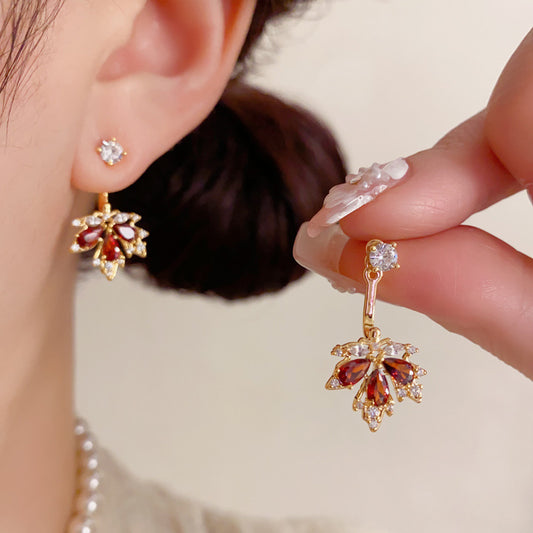 紅色楓葉兩用簡約耳釘－商品主圖｜https://igowo.tw/