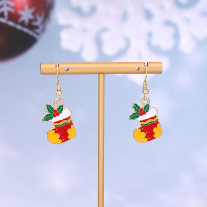 琺瑯小鹿卡通耳環－21/愛心麋鹿款細節｜https://igowo.tw/