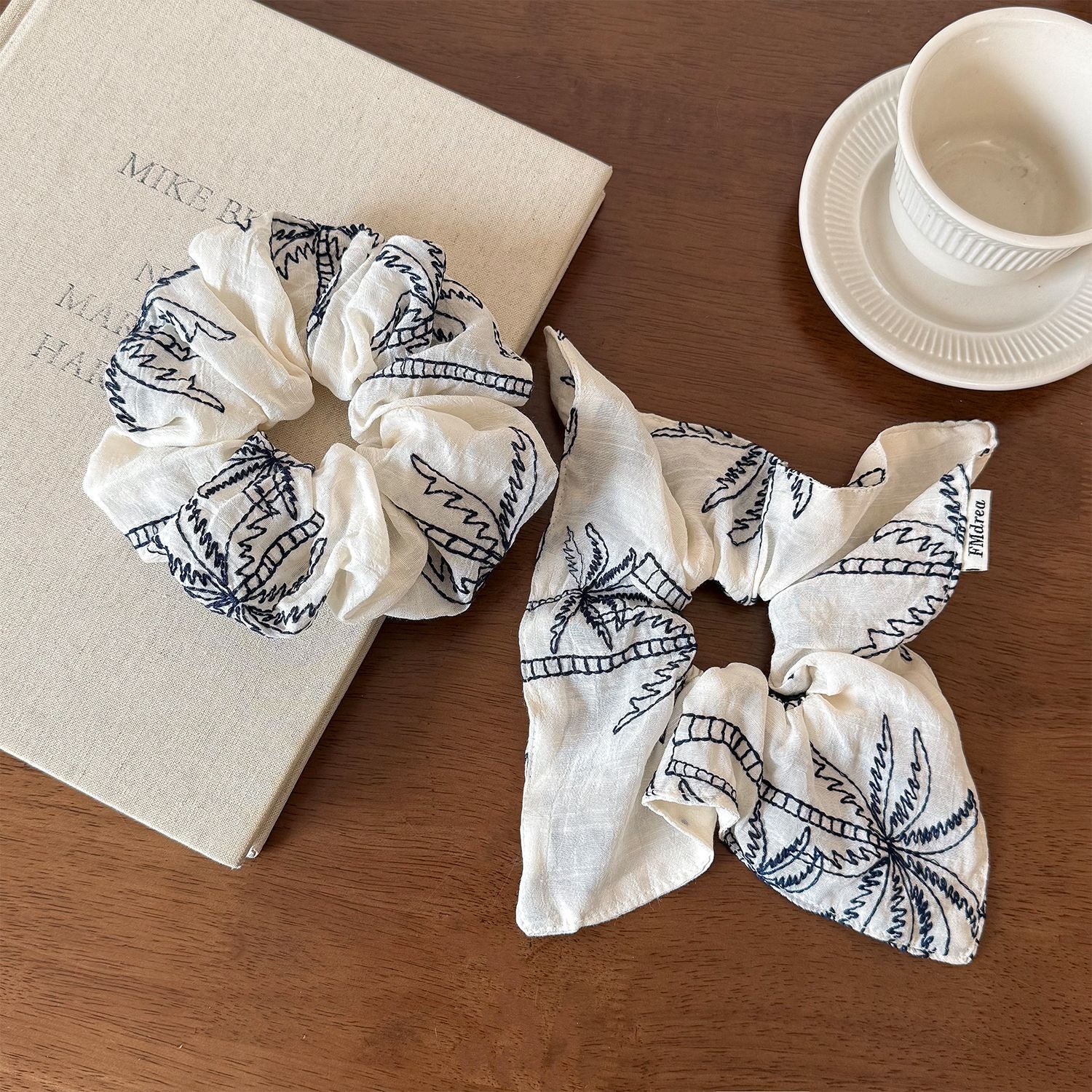網紗大腸圈刺繡髮圈－椰樹刺繡方巾款實拍｜https://igowo.tw/
