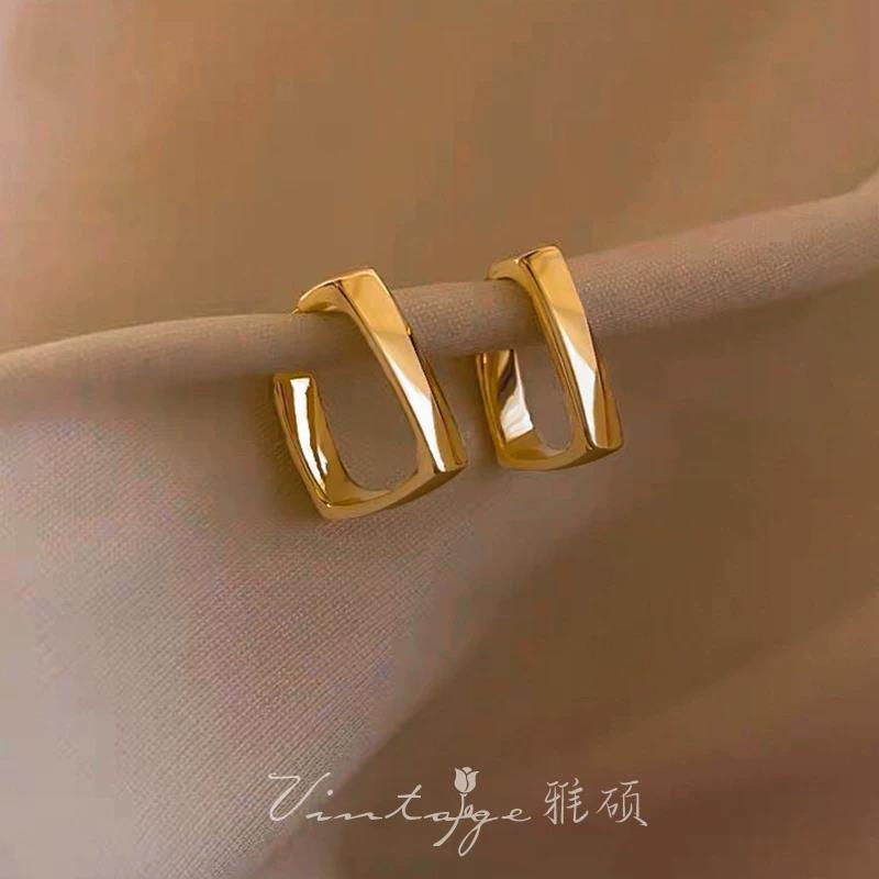 金屬復古耳釘－細節特寫37｜https://igowo.tw/