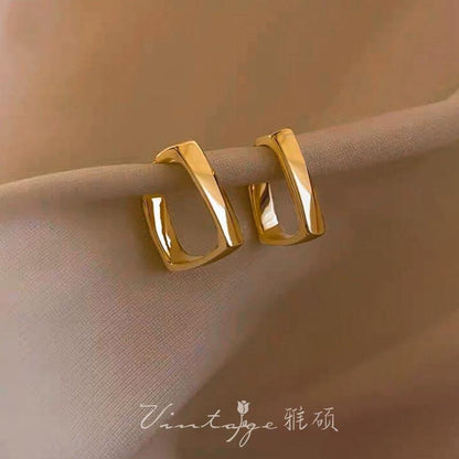 金屬復古耳釘－細節特寫37｜https://igowo.tw/