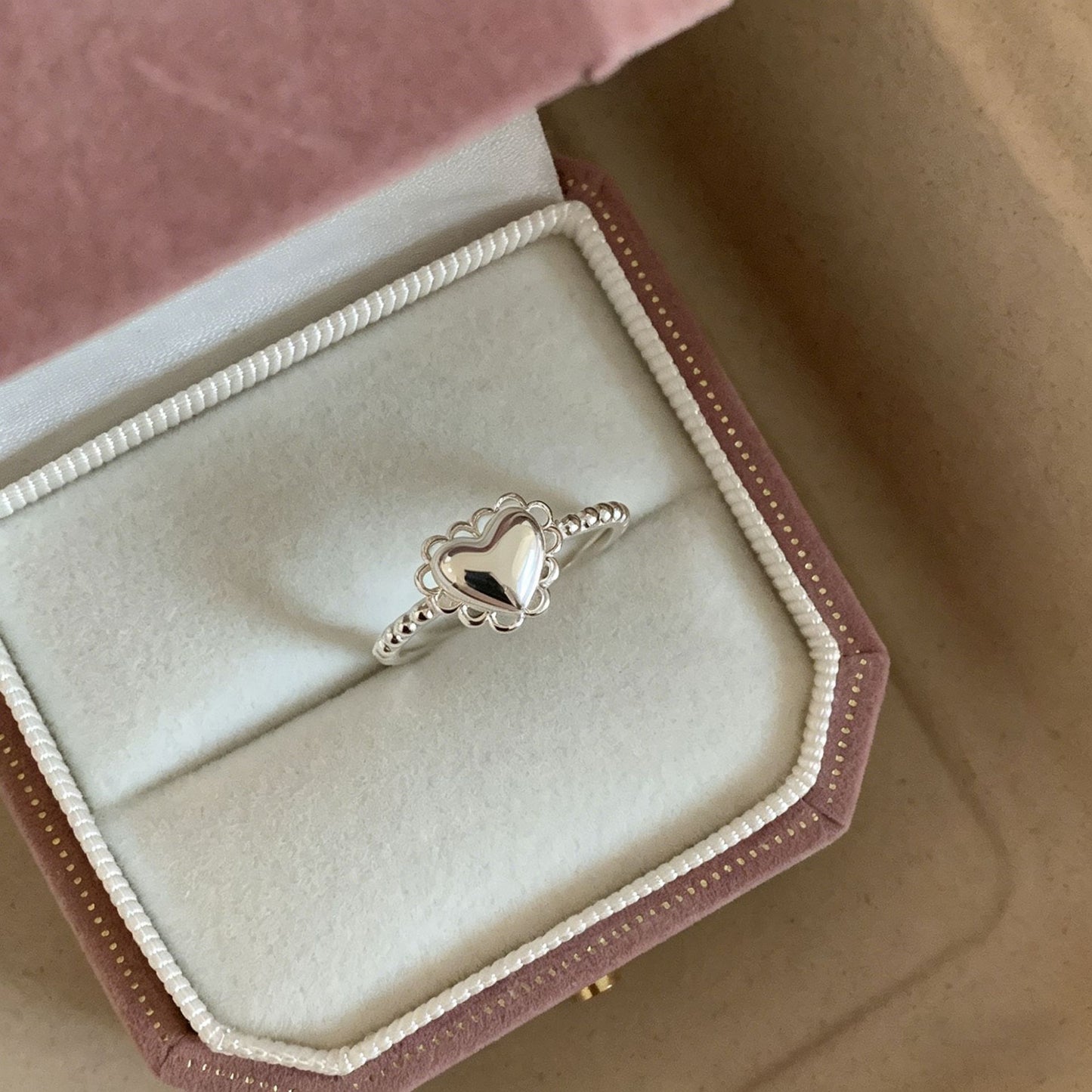 蕾絲愛心可調式戒指