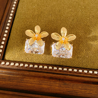 金色鋯石花朵電鍍耳釘