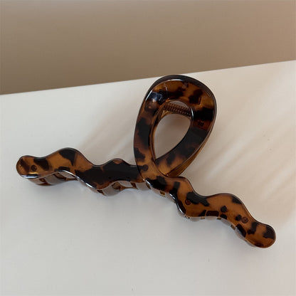 豹紋復古鯊魚夾－細節特寫15｜https://igowo.tw/