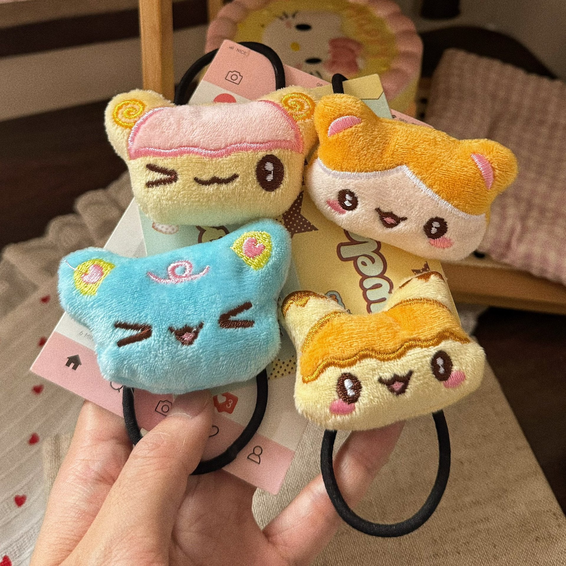 黃色小熊卡通髮圈－商品主圖｜https://igowo.tw/