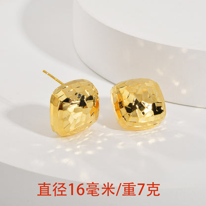 金色鋯石水滴簡約耳釘－細節特寫5｜https://igowo.tw/