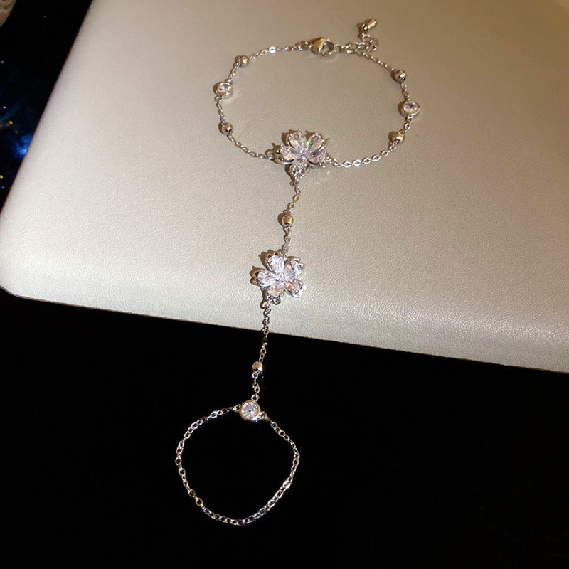 14k真金電鍍鋯石花朵吊墜小眾手鏈輕奢高級感手環戒指一體手飾女