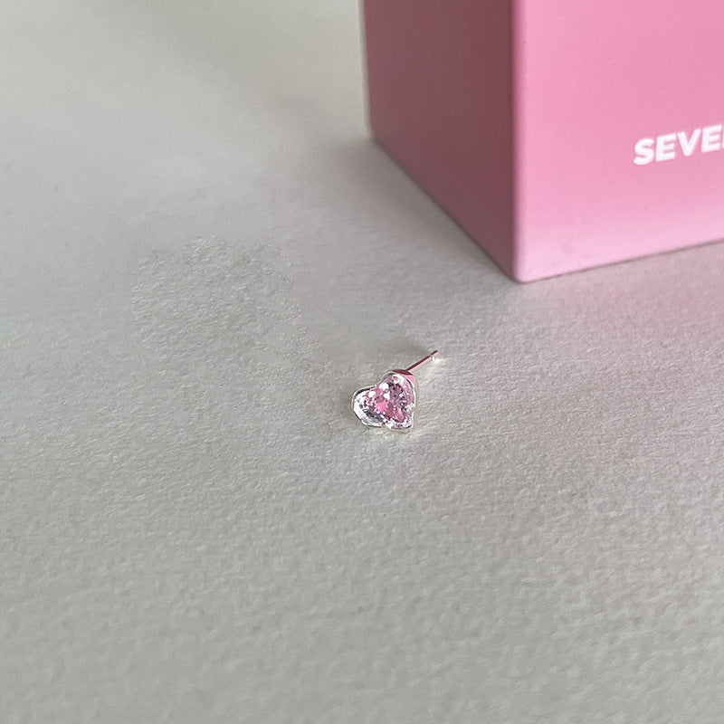 S925彩色鋯石愛心耳釘－魔女劍單個款細節｜https://igowo.tw/