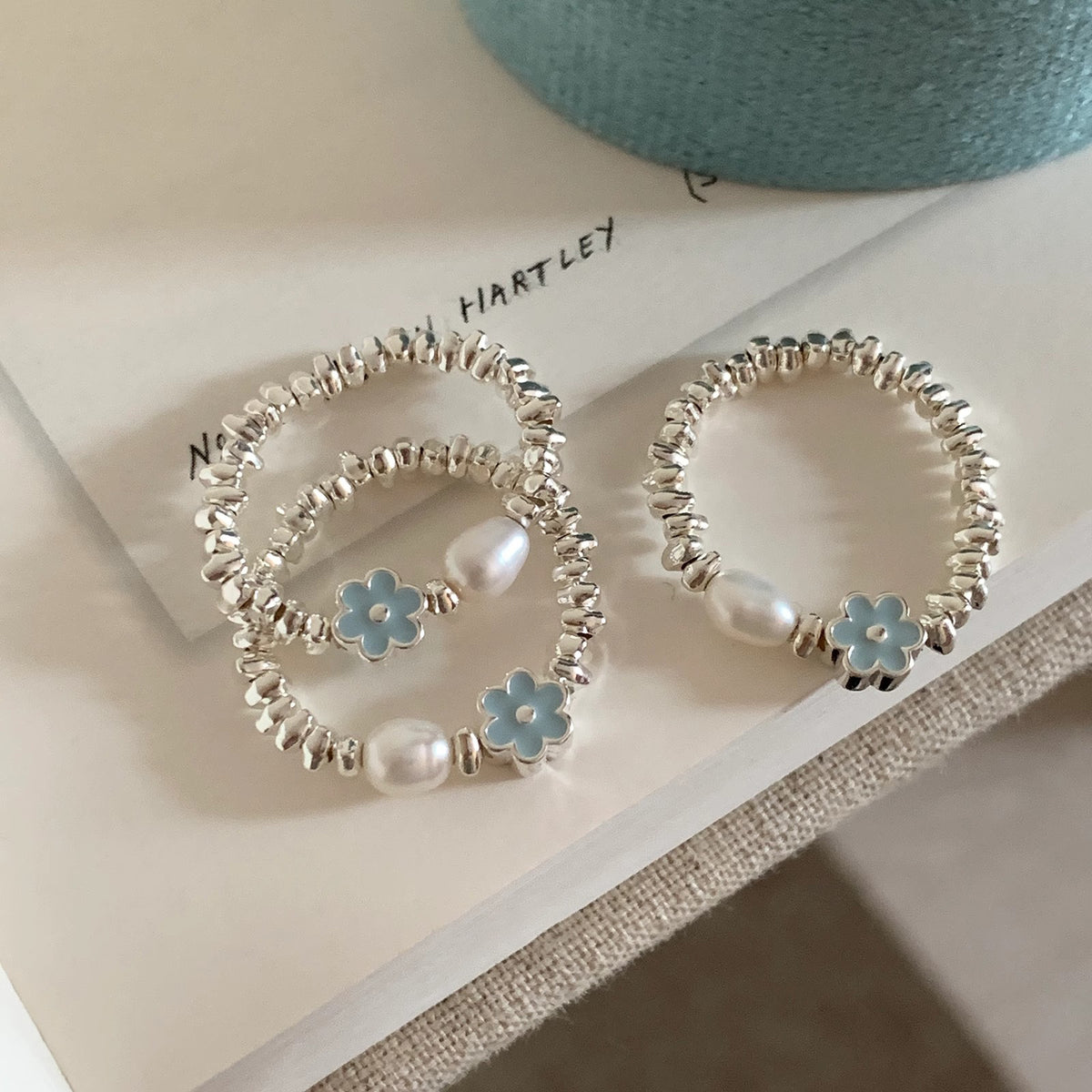 琺瑯花朵可調式戒指－商品主圖｜https://igowo.tw/