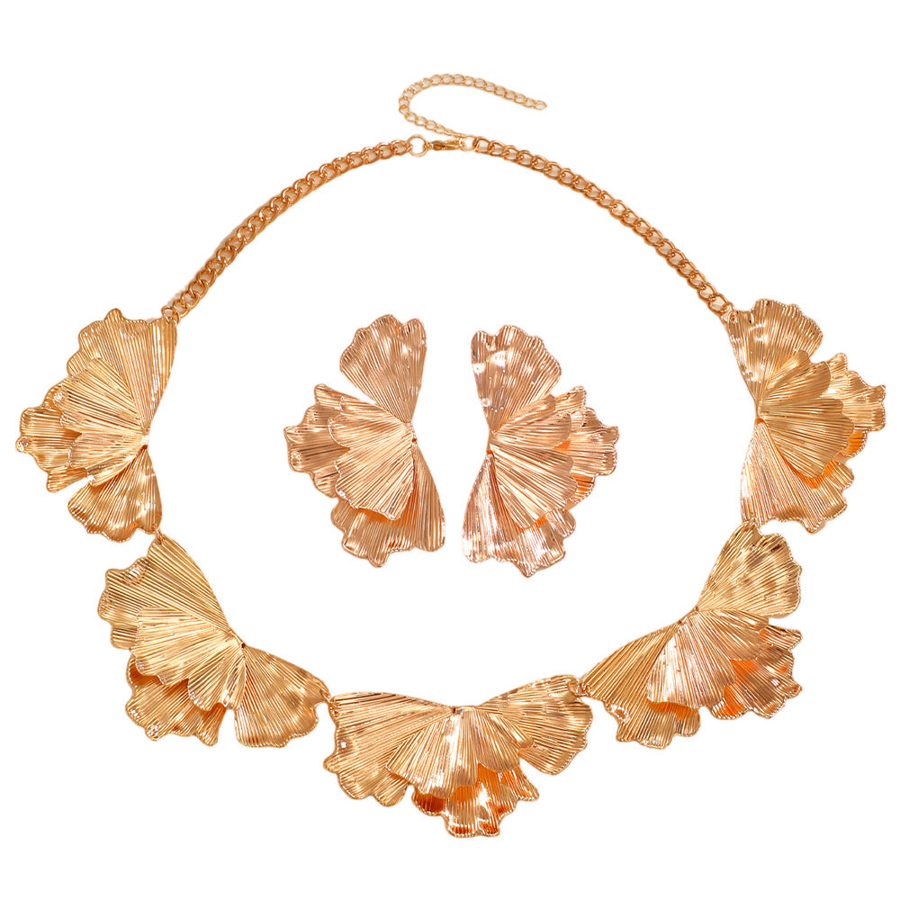 銀杏葉花朵項鍊耳環組－細節特寫3｜https://igowo.tw/