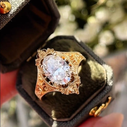 金色鋯石橢圓鏤空戒指
