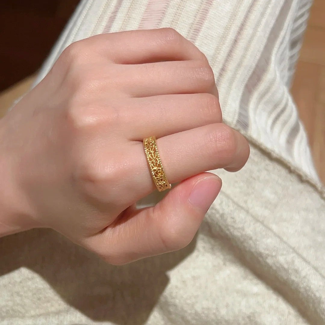 金色鋯石微鑲簡約戒指－細節特寫3｜https://igowo.tw/