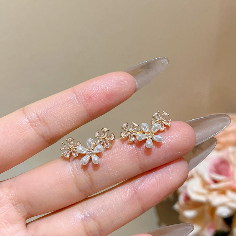 精致閃鋯珍珠花朵耳環