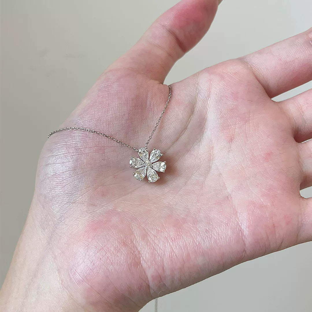 鈦鋼花朵墜飾簡約項鍊－商品主圖｜https://igowo.tw/