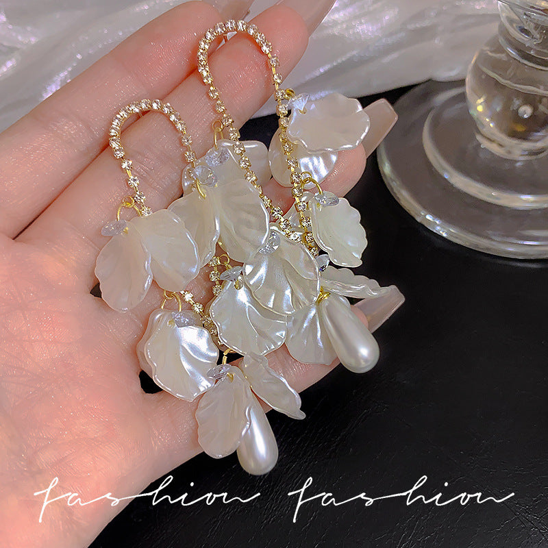 花朵流蘇耳釘－商品主圖｜https://igowo.tw/