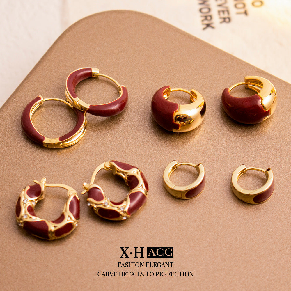 復古紅琺瑯幾何耳釘－第二視角實拍｜https://igowo.tw/