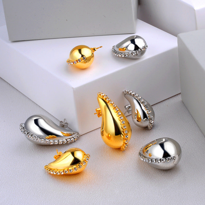 金屬水滴立體耳釘－商品主圖｜https://igowo.tw/