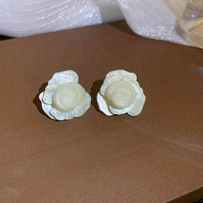 彩色樹脂圓片誇張耳環－細節特寫25｜https://igowo.tw/