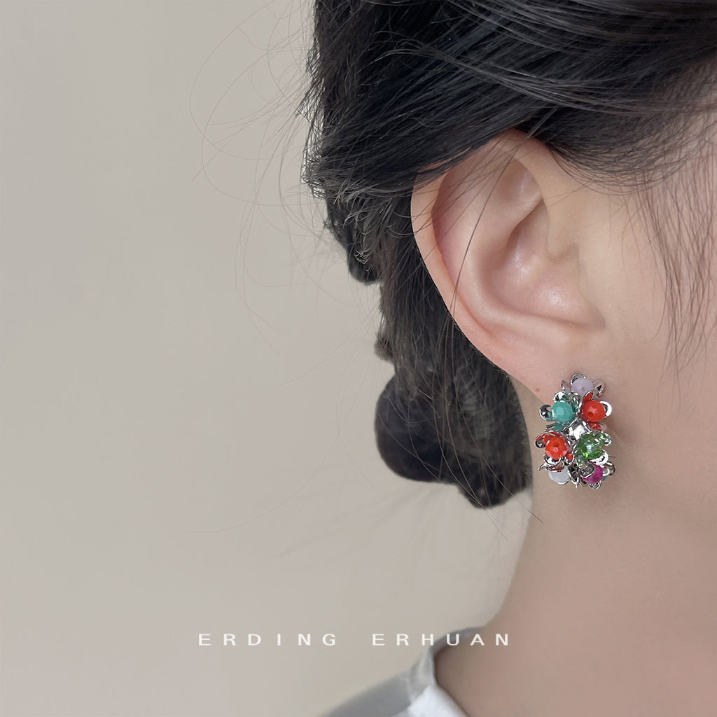 鋯石銀針蝴蝶微鑲耳環－鏤空蝴蝶款細節｜https://igowo.tw/