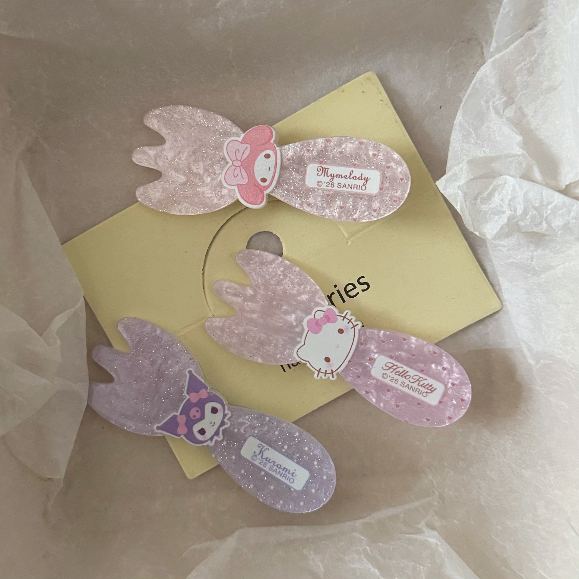 粉色壓克力貓咪髮夾－商品主圖｜https://igowo.tw/