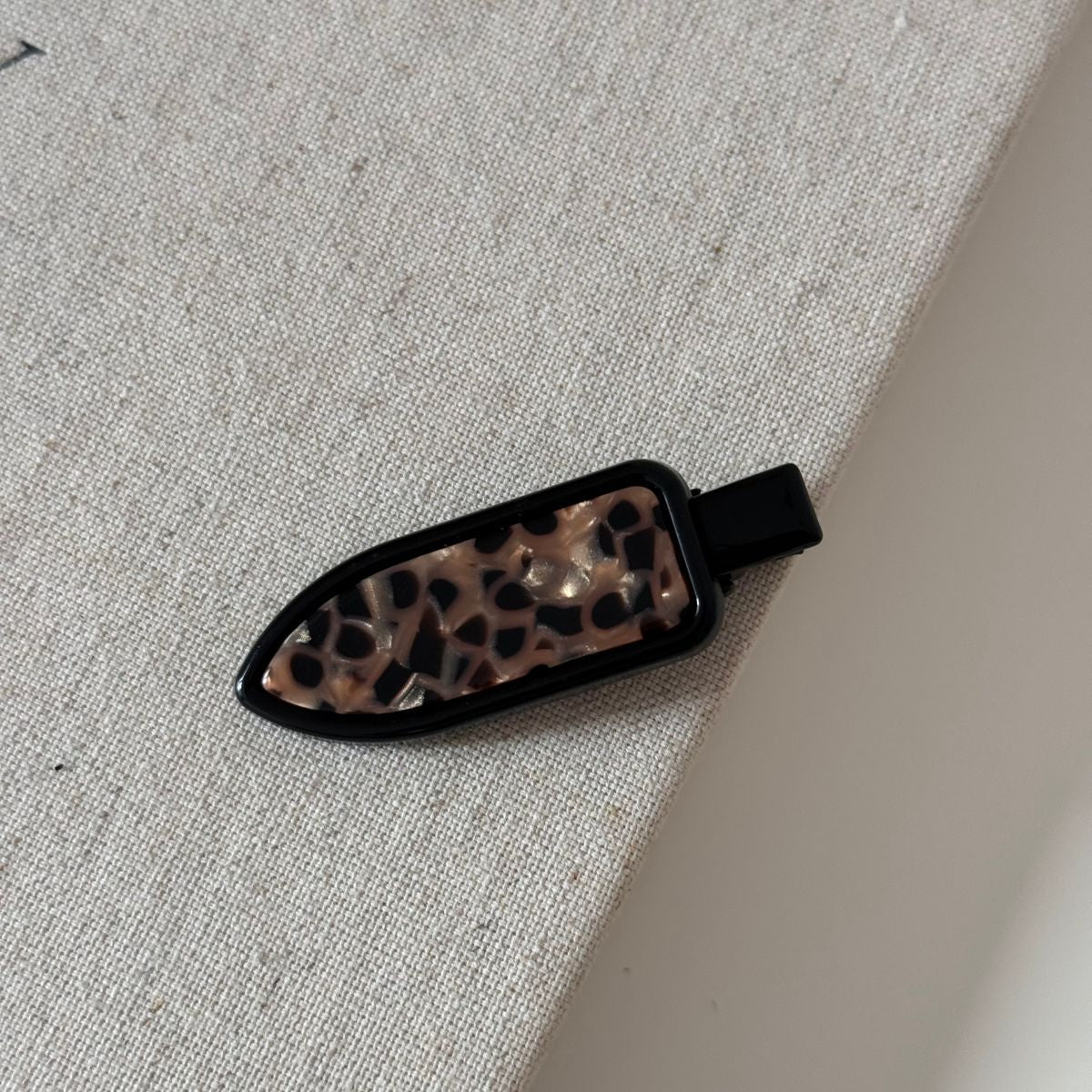 布面字母豹紋復古髮夾