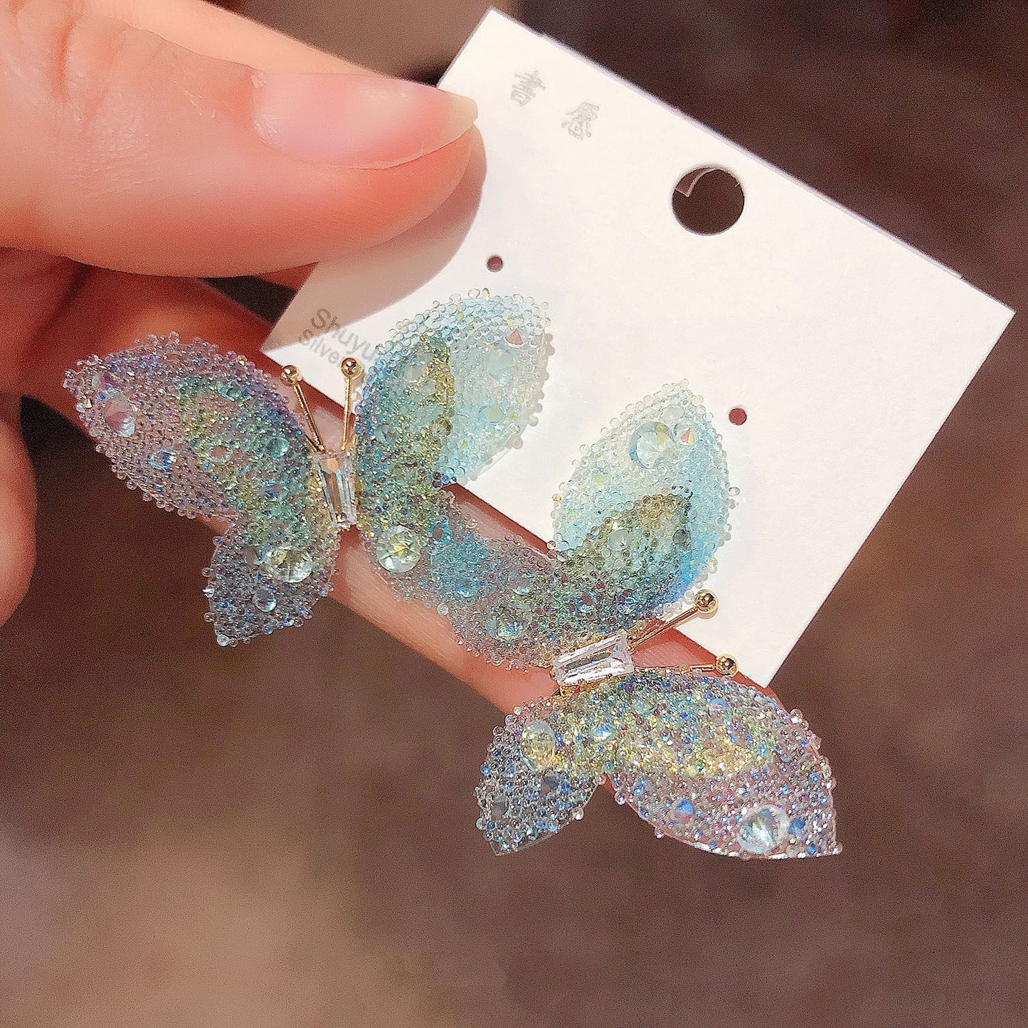 粉色水晶蝴蝶耳環