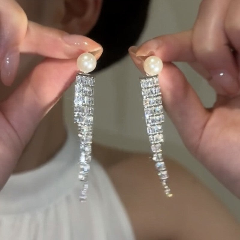 蝴蝶流蘇耳環－28#銀針-白色款細節25｜https://igowo.tw/