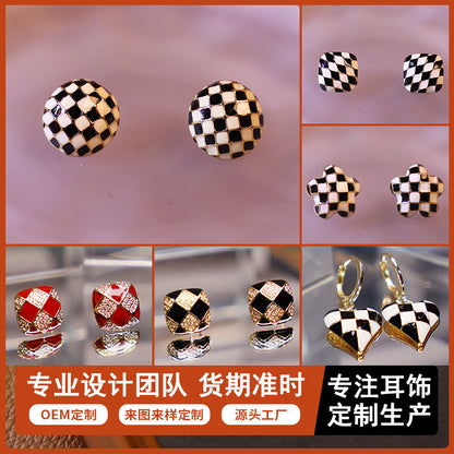 S925愛心耳釘－商品主圖｜https://igowo.tw/