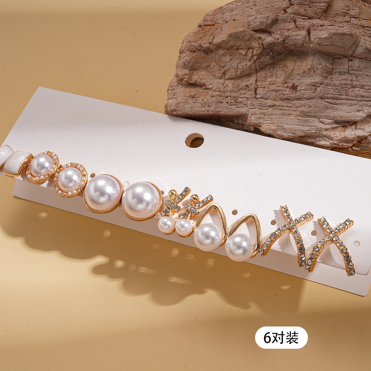 壓克力水滴誇張耳環－細節特寫52｜https://igowo.tw/