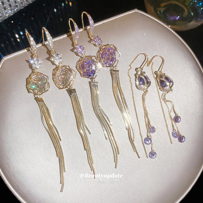 金色銀針花朵鑲鑽耳線－商品主圖｜https://igowo.tw/