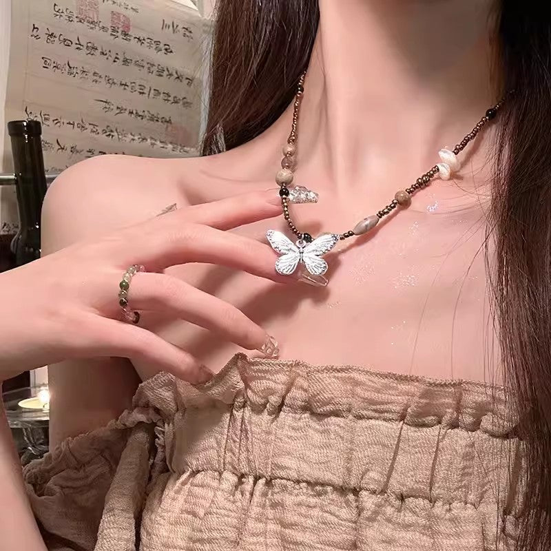 珍珠鈦鋼蝴蝶復古項鍊－細節特寫34｜https://igowo.tw/