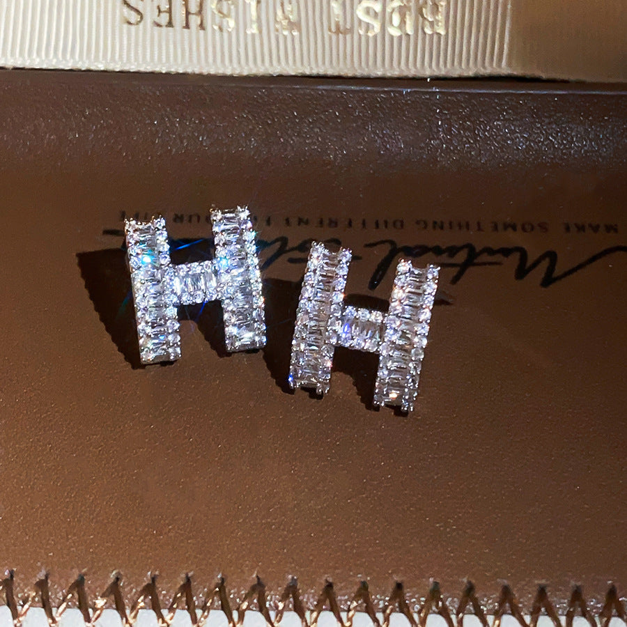 銀針鋯石字母H吊墜耳釘輕奢高級感耳環設計感小眾耳飾奢華宴會女