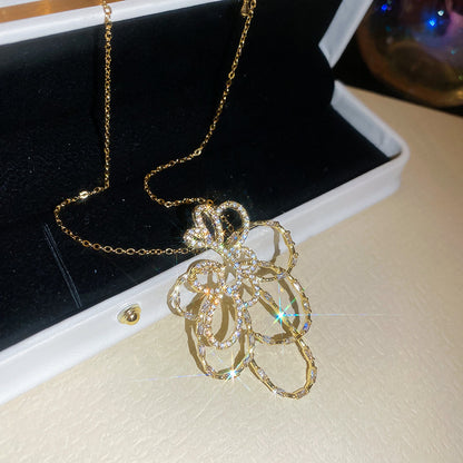 金色鋯石花朵鏤空項鍊