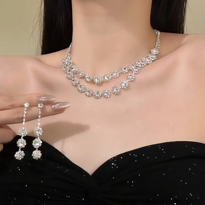 花朵鑲鑽項鍊耳環組－商品主圖｜https://igowo.tw/