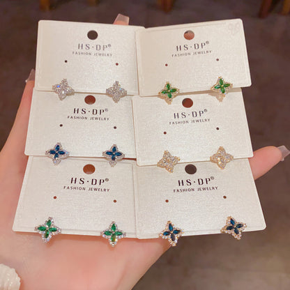 鋯石小巧簡約耳釘－商品主圖｜https://igowo.tw/