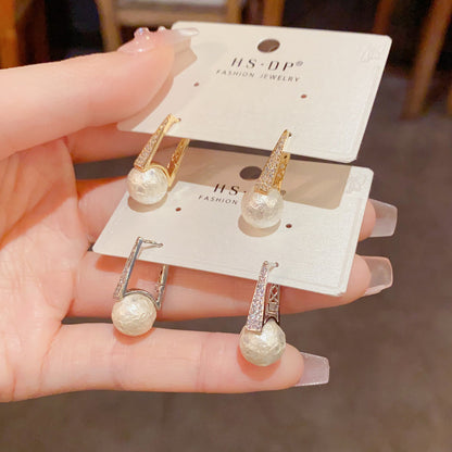 鋯石簡約耳扣－商品主圖｜https://igowo.tw/