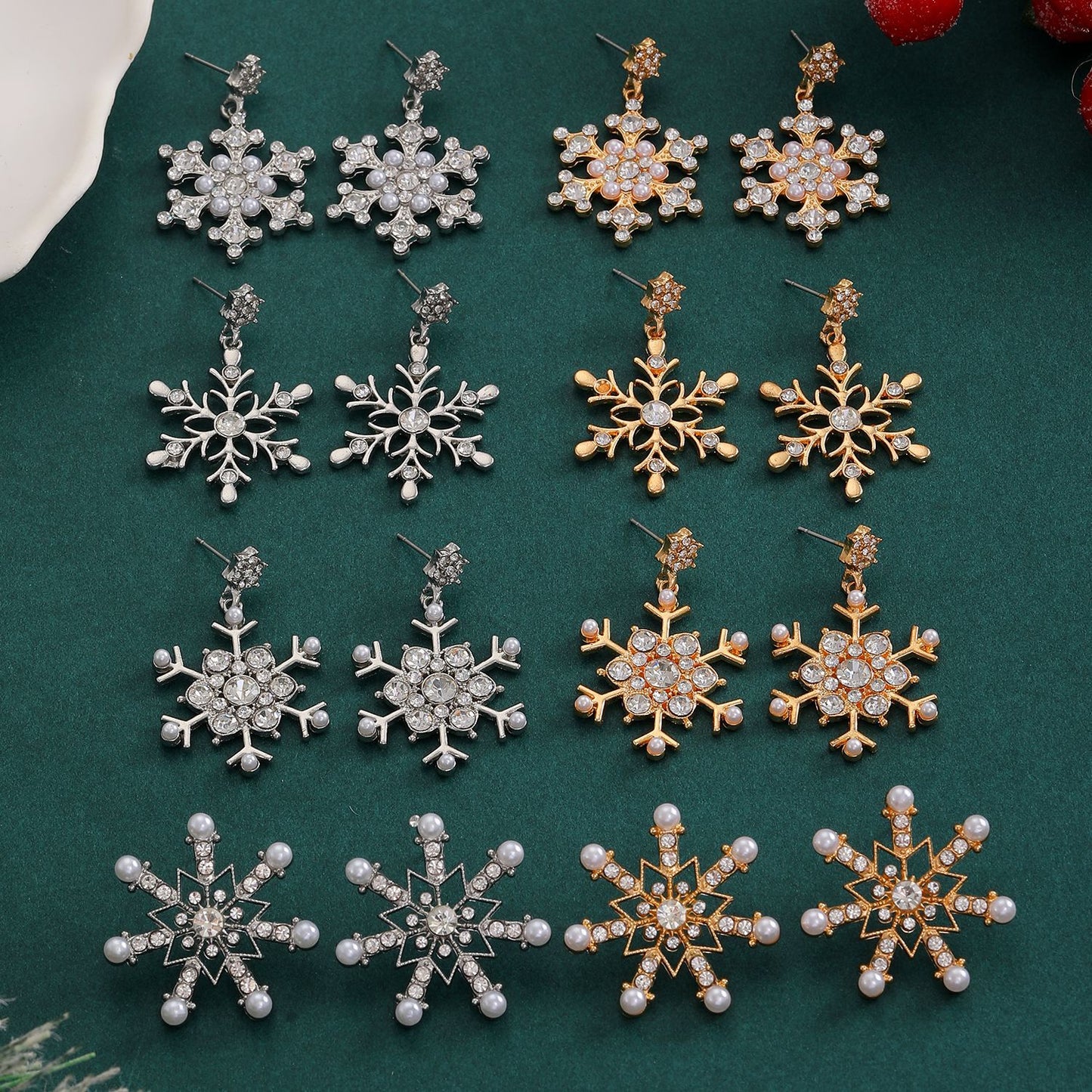 珍珠雪花鑲鑽耳釘－商品主圖｜https://igowo.tw/